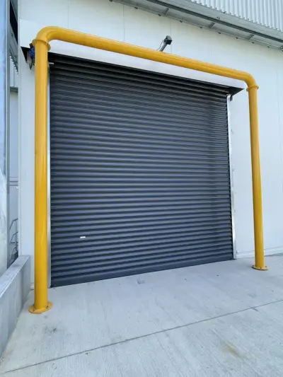 Full frame bollards_02